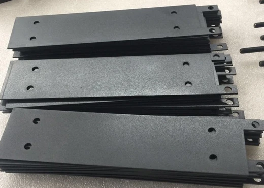 Placas de titânio para galvanoplastia de zinco-estanho